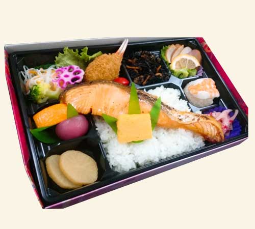 魚吉(吉祥)の厚切りサーモンの西京焼き御膳