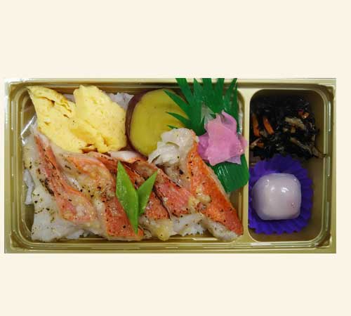 魚吉(吉祥)の吉祥玉手箱【金目鯛西京漬】